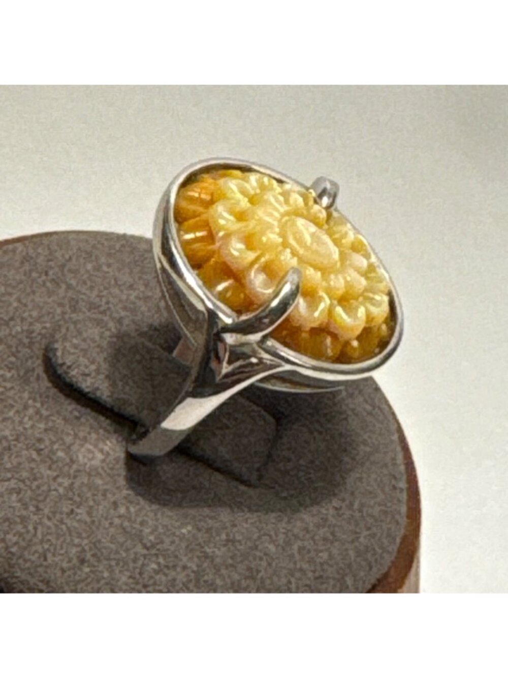 Sterling Silver 925 Carved Mother of Pearl Rhodium Flower Ring Size 7.75 - Picture 5 of 15